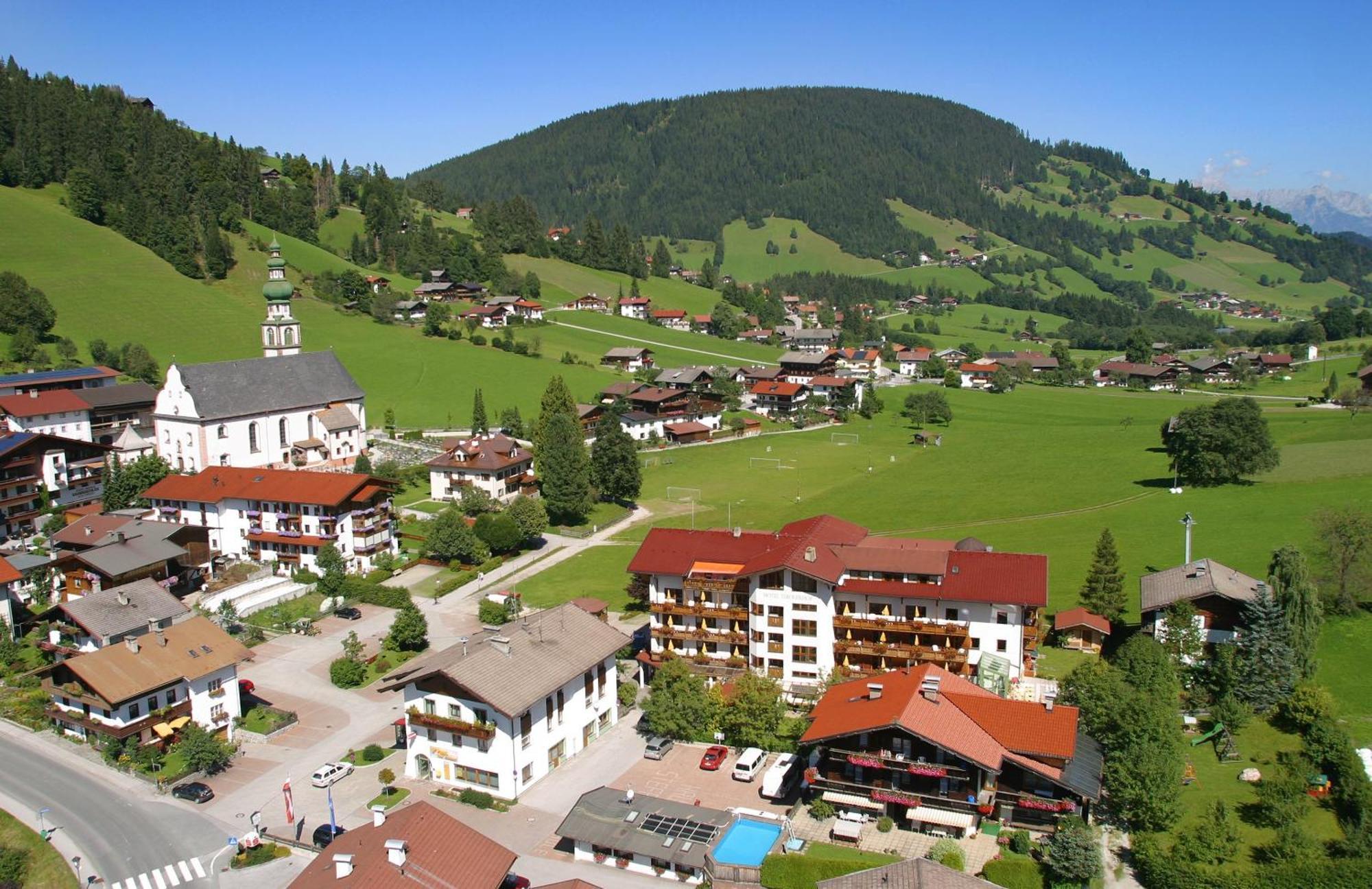 Landhotel Tirolerhof - Mai Bis Mitte Juni Kein Saunabetrieb Oberau Exterior photo